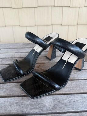 Dolce Vita Black Croc Embossed Square Toe Heeled Sandals Size 7.5